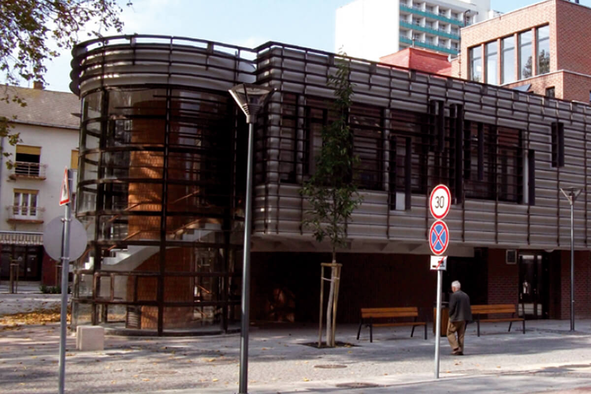 Rózsakert és városközpont